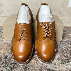 *SOLD* NWT Taos Footwear- Women’s Work It Oxford